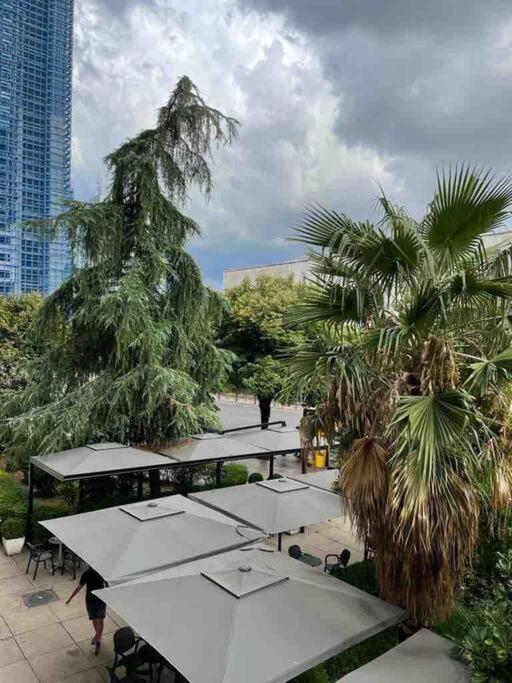 Apartment In Skanderbeg Square - Tirana Center 1 المظهر الخارجي الصورة