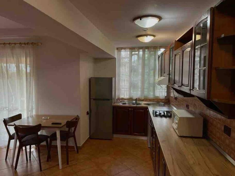Apartment In Skanderbeg Square - Tirana Center 1 المظهر الخارجي الصورة