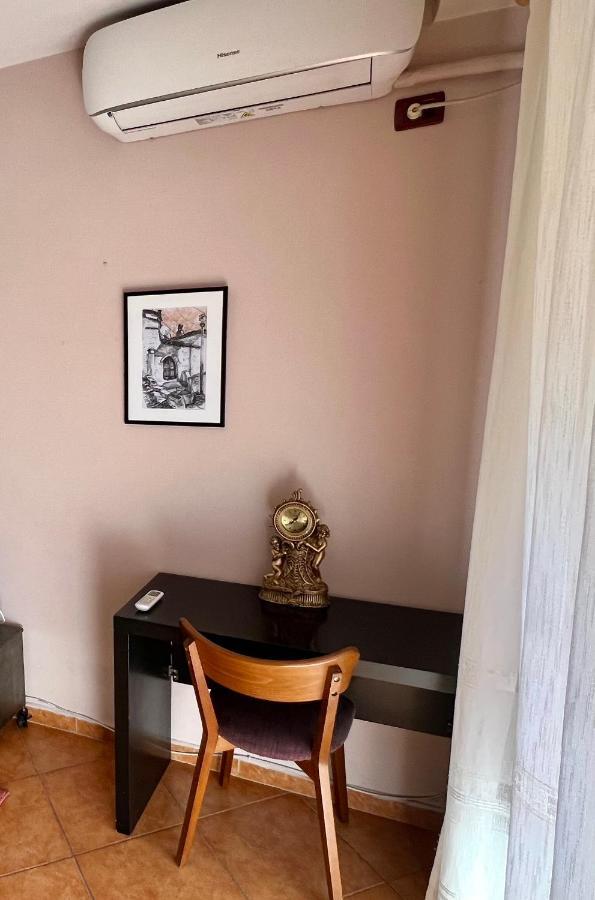 Apartment In Skanderbeg Square - Tirana Center 1 المظهر الخارجي الصورة