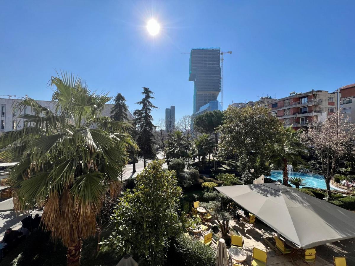 Apartment In Skanderbeg Square - Tirana Center 1 المظهر الخارجي الصورة