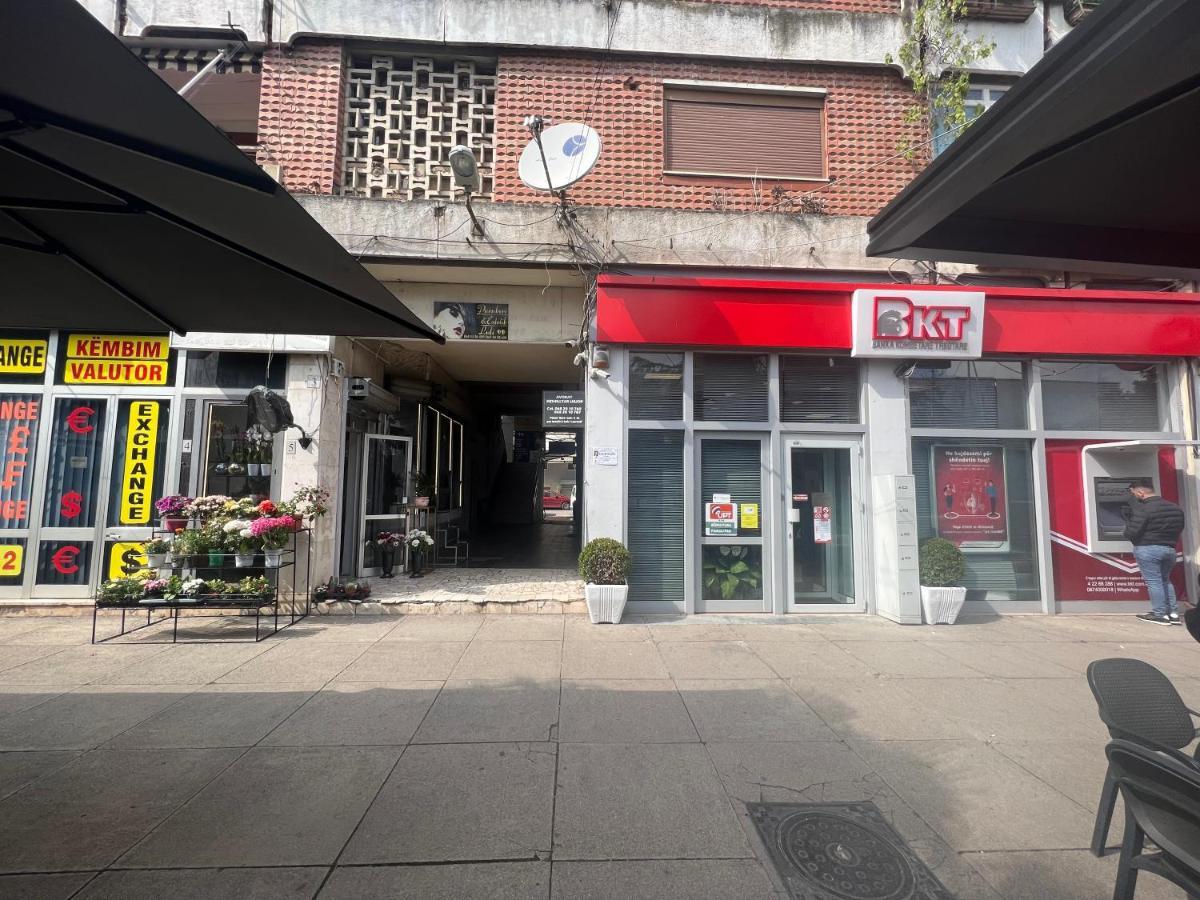 Apartment In Skanderbeg Square - Tirana Center 1 المظهر الخارجي الصورة
